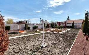 Дом 288м&sup2;, 2-этажный, участок 4 сот.  