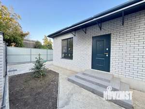 Дом 100м&sup2;, 1-этажный, участок 6 сот.  