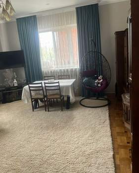 Дом 120м&sup2;, 3-этажный, участок 10 сот.  