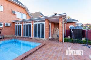 Дом 233м&sup2;, 3-этажный, участок 5 сот.  