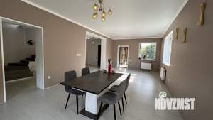 Дом 280м&sup2;, 2-этажный, участок 5 сот.  