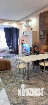 Коттедж 204м&sup2;, 3-этажный, участок 4 сот.  