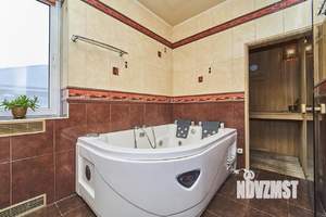 Дом 172м², 2-этажный, участок 2 сот.  