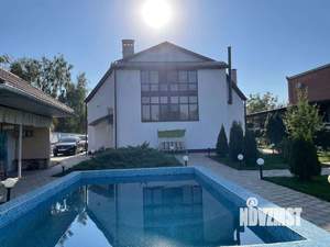 Дом 304м&sup2;, 3-этажный, участок 10 сот.  