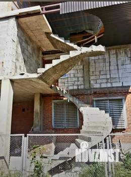 Дом 332м&sup2;, 3-этажный, участок 4 сот.  