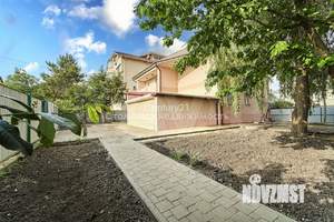 Дом 339м&sup2;, 2-этажный, участок 9 сот.  