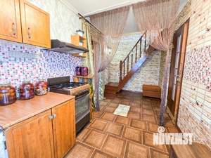 Дом 61м², 2-этажный, участок 6 сот.  