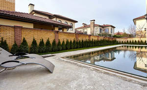 Дом 515м&sup2;, 2-этажный, участок 6 сот.  