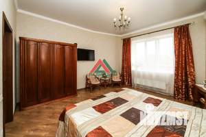 Дом 187м&sup2;, 2-этажный, участок 4 сот.  