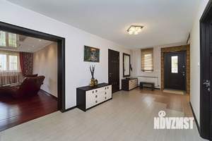 Дом 230м², 2-этажный, участок 8 сот.  