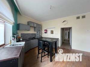 Дом 450м&sup2;, 2-этажный, участок 10 сот.  