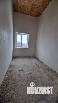 Дом 327м&sup2;, 3-этажный, участок 8 сот.  