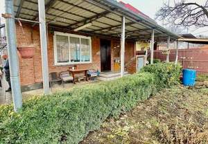 Дом 70м&sup2;, 1-этажный, участок 6 сот.  