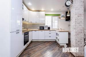 Дом 140м², 2-этажный, участок 4 сот.  