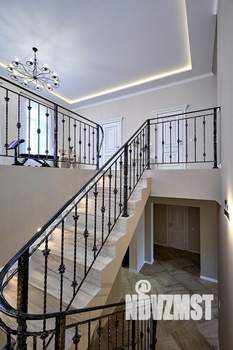 Дом 312м&sup2;, 2-этажный, участок 8 сот.  