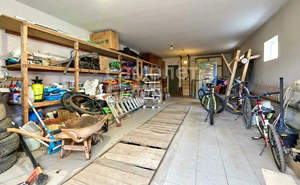 Дом 333м&sup2;, 3-этажный, участок 8 сот.  