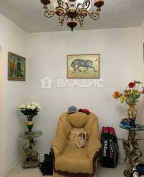 Дом 389м², 3-этажный, участок 5 сот.  