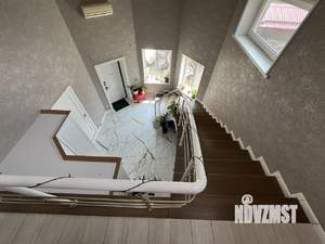 Дом 254м², 2-этажный, участок 10 сот.  