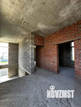 Дом 220м², 2-этажный, участок 4 сот.  