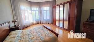 Дом 325м², 2-этажный, участок 12 сот.  