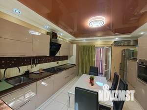 Дом 210м&sup2;, 2-этажный, участок 5 сот.  