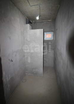 Дом 187м&sup2;, 2-этажный, участок 4 сот.  