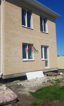 Дом 145м&sup2;, 2-этажный, участок 3 сот.  