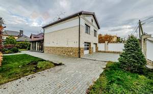 Дом 547м², 3-этажный, участок 16 сот.  