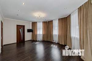 Дом 264м², 3-этажный, участок 6 сот.  