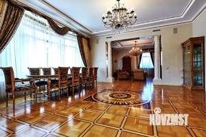 Дом 860м&sup2;, 2-этажный, участок 45 сот.  