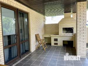 Дом 170м&sup2;, 2-этажный, участок 4 сот.  