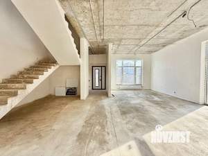 Дом 340м&sup2;, 2-этажный, участок 12 сот.  