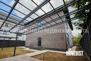 Дом 354м&sup2;, 2-этажный, участок 6 сот.  