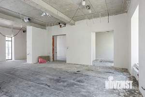 Дом 670м&sup2;, 3-этажный, участок 9 сот.  