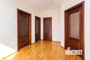 Дом 135м&sup2;, 2-этажный, участок 3 сот.  