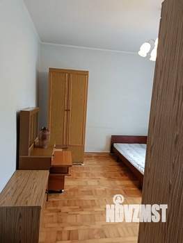 Дом 120м&sup2;, 2-этажный, участок 9 сот.  