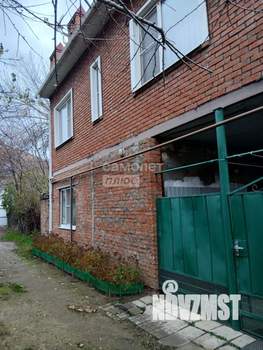 Дом 170м&sup2;, 2-этажный, участок 2 сот.  