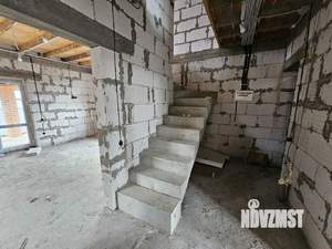 Дом 140м², 2-этажный, участок 5 сот.  
