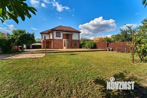 Дом 242м&sup2;, 2-этажный, участок 7 сот.  