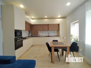 Дом 103м², 2-этажный, участок 3 сот.  