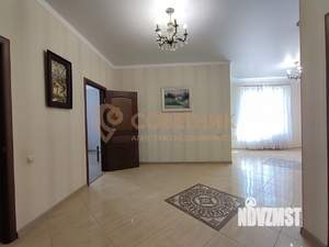 Дом 360м², 3-этажный, участок 8 сот.  