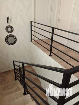 Дом 186м², 2-этажный, участок 4 сот.  