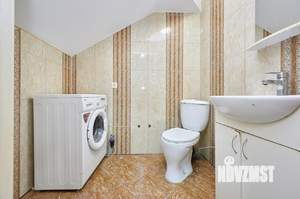 Таунхаус 100м², 2-этажный, участок 100 сот.  
