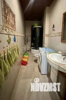 Дом 399м&sup2;, 2-этажный, участок 5 сот.  