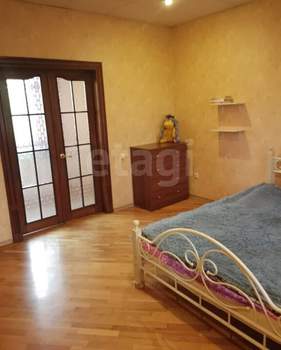 Дом 135м&sup2;, 2-этажный, участок 5 сот.  