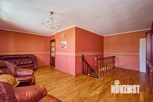 Дом 125м&sup2;, 2-этажный, участок 1 сот.  