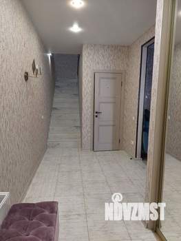 Таунхаус 170м&sup2;, 3-этажный, участок 2 сот.  