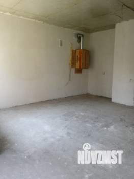 Дом 181м&sup2;, 2-этажный, участок 5 сот.  