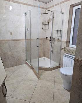 Дом 200м², 2-этажный, участок 6 сот.  