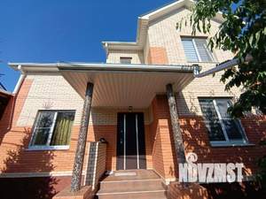 Дом 210м&sup2;, 2-этажный, участок 5 сот.  